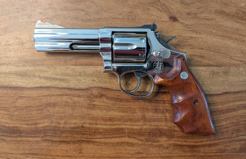 My Smith and Wesson 586 Nickel 4 Inch | SIG Talk