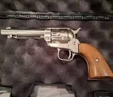 Nice Colt Revolver 1