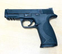 Smith & Wesson M&P9 (1)