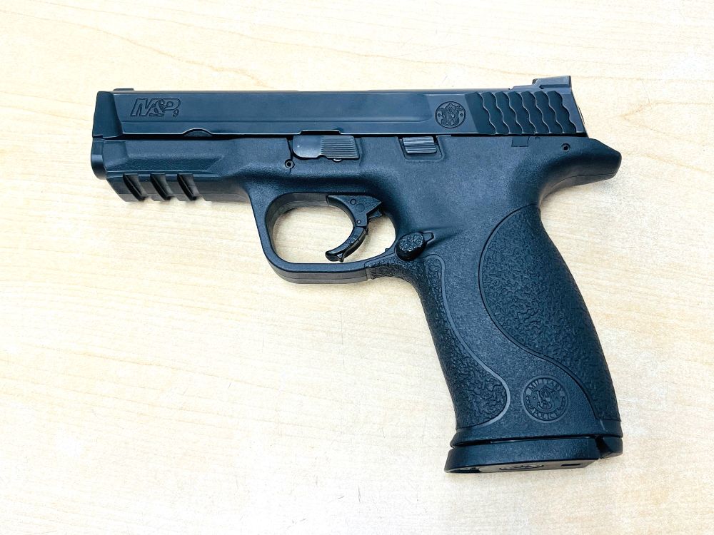 Smith & Wesson M&P9 (1) Smith & Wesson M&P9 (1)