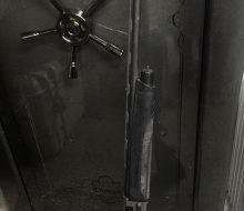 1000061633