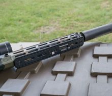 TRI04184