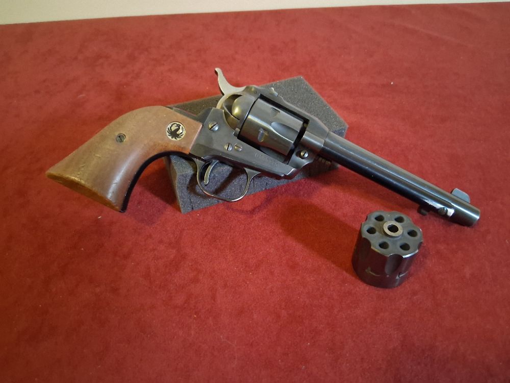 01-ruger-single-six-22-cal-revolver-with-extra-cylinder 01-ruger-single-six-22-cal-revolver-with-extra-cylinder