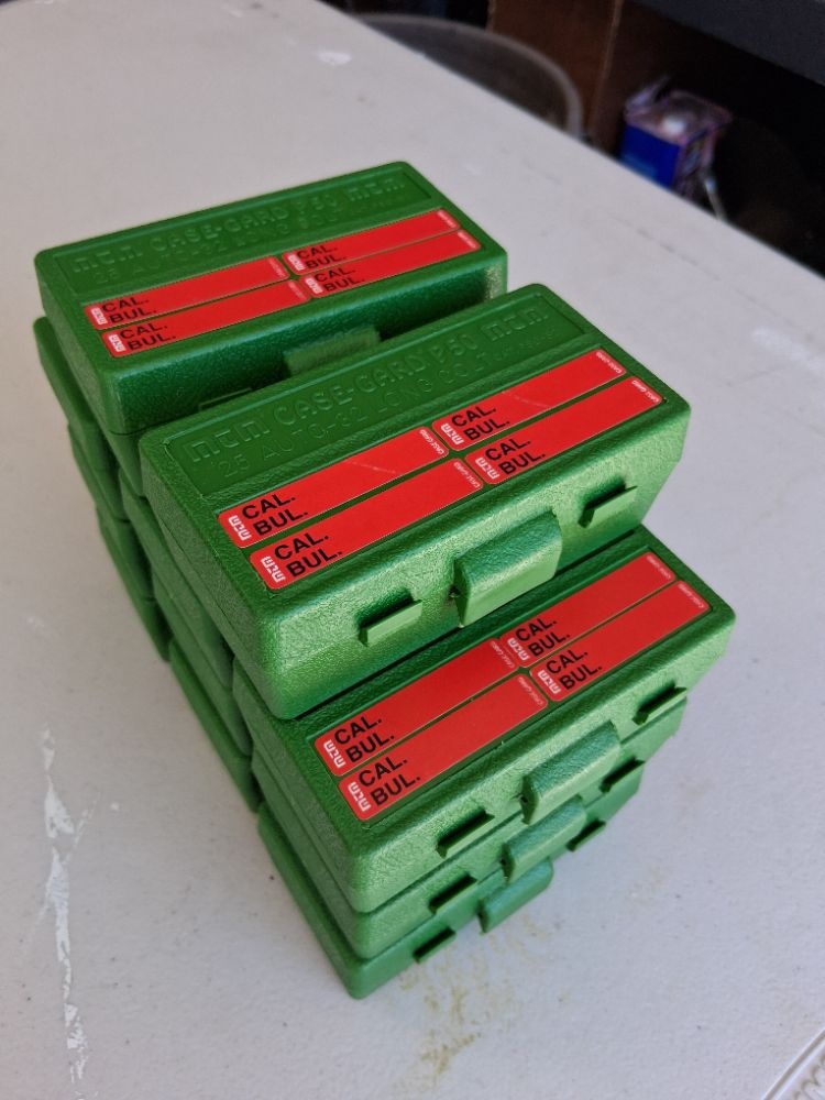 individual-32-h-and-r-magnum-plastic-ammo-box-lot__plastic-box-lot-32-hr-magnum individual-32-h-and-r-magnum-plastic-ammo-box-lot__plastic-box-lot-32-hr-magnum