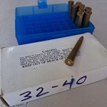 individual-loose-32-40-winchester-plastic-box-lot__loose-32-40-plastic-box