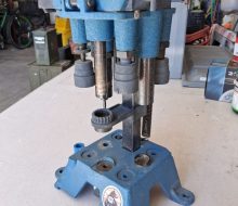 individual-blue-12-gauge-shotshell-reloading-press-alternate-photo__blue-12ga-shotshell-press-base-view