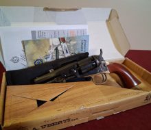 01-uberti-1851-navy-style-percussion-revolver