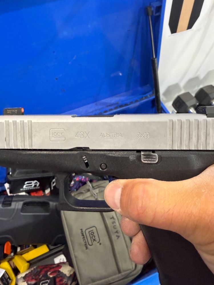 Glock 43x (2) Glock 43x (2)