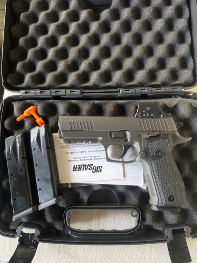 Sig left Sig left