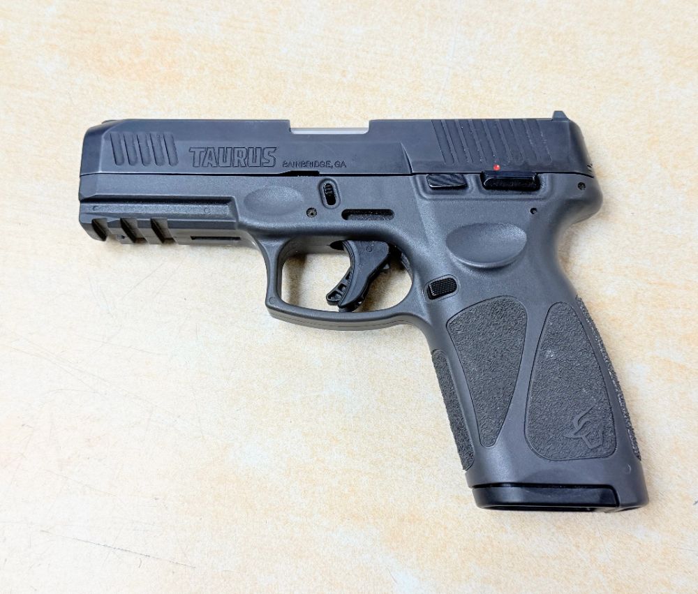 Taurus G3 9mm Semi-Auto Pistol (1) Taurus G3 9mm Semi-Auto Pistol (1)