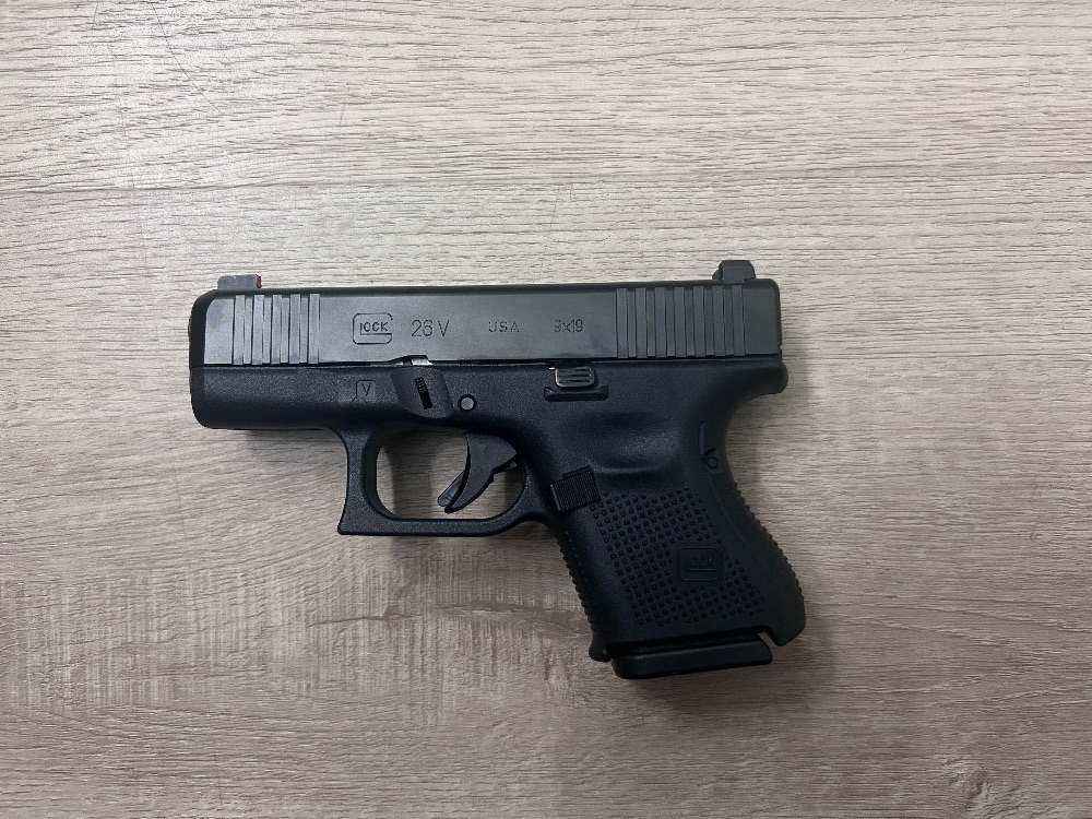 GLOCK 26 V GLOCK 26 V